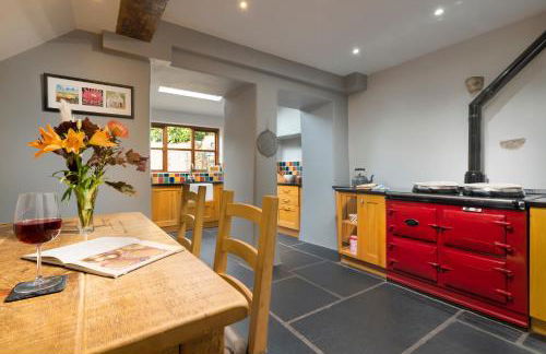 Clare's Cottage Near Cartmel - Dog Friendly, Homely, Aga, Log Burners, Disney Plus & Netflix - Foto 21