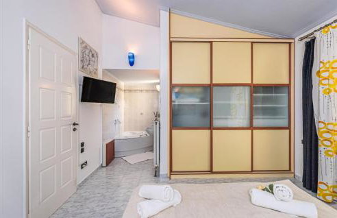 Stunning Home In Lechaio Corinthias - Foto 27