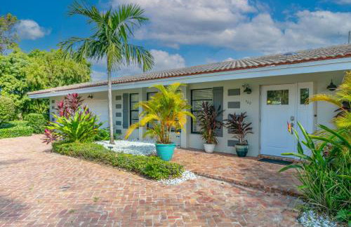 Spacious 4BR 2 5BA Family Retreat Pool Near Beach - Foto 5