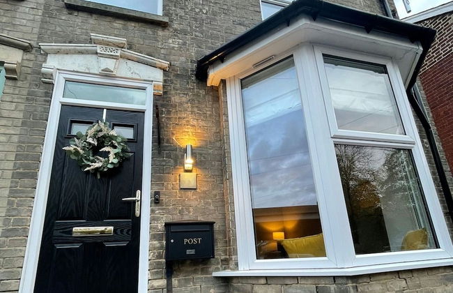 Luxurious Victorian Villa With Parking, Sleeps six - Photo 32