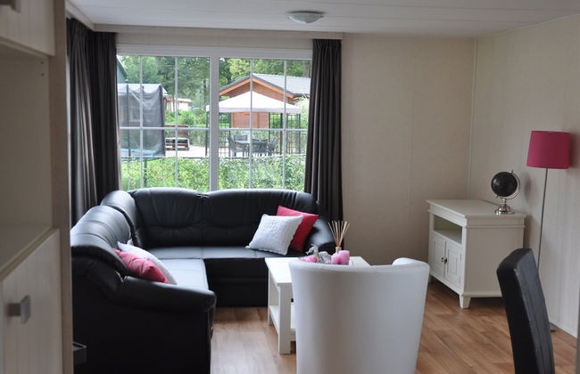 Tidy Furnished Chalet 1 km From a National Park - Foto 4