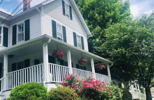 Stylish Victorian Beach House on pond - Foto 17