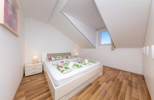 Apartment Ela - Photo 29