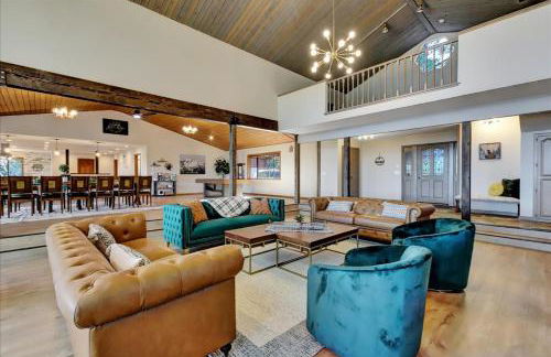 The Gathering Place! Sleeps 24, Lakeview, Game room - Foto 38