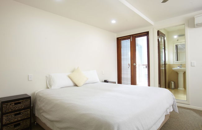 Beached on Magnetic - Photo 2