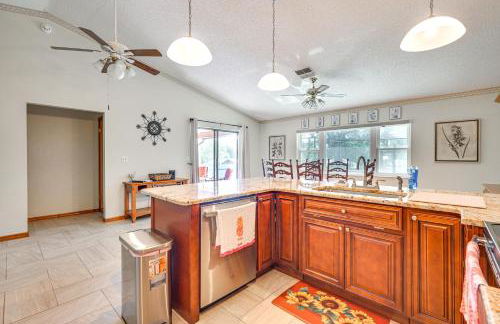 5 Mi to Weeki Wachee Spring Hill Home with Lanai - Foto 9