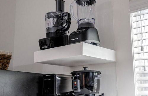 Vineyard Cottage-Pet Friendly & Walk to Oaklawn! - Foto 27