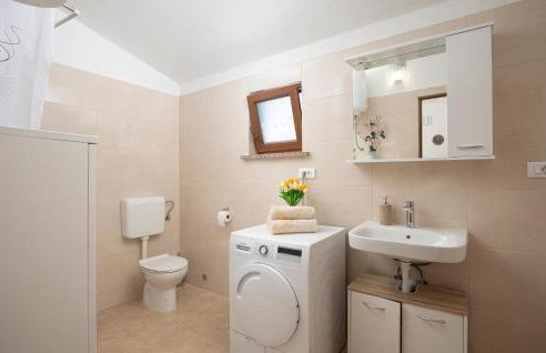 Three-Bedroom Holiday Home In Divsici - Foto 29