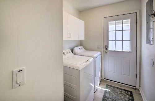 Modern Eckerty Home with Deck on Patoka Lake! - Foto 22