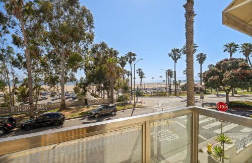 The Andalusite - Oceanfront Steps from the Sand - Foto 2