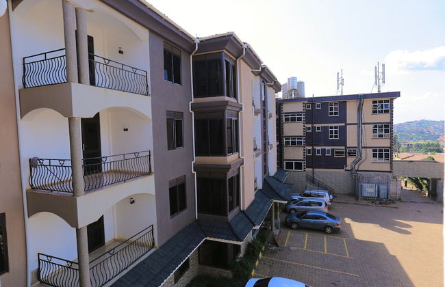 Goldmark Apartments - Photo 17