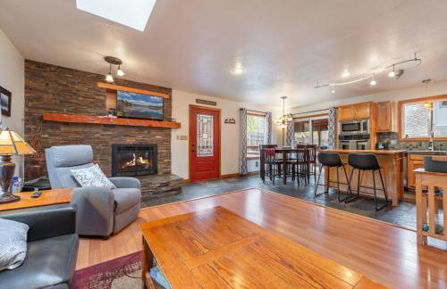 Lakeside Serenity Retreat - Photo 30