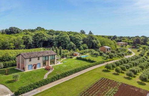 Lovely Home In Volpago Del Montello - Foto 16