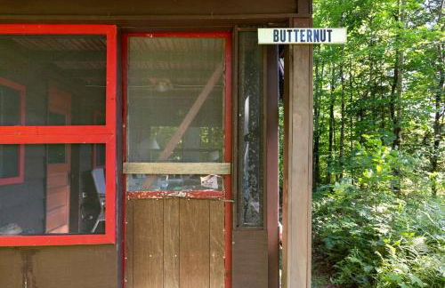 Charming Five-Person Cabin Rental in Connecticut River Valley of New Hampshire - Foto 8