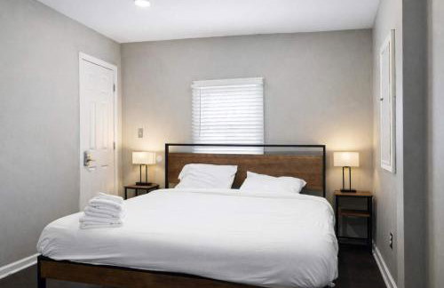 Historic CozySuites 4BR 2BA with a modern touch - Foto 13