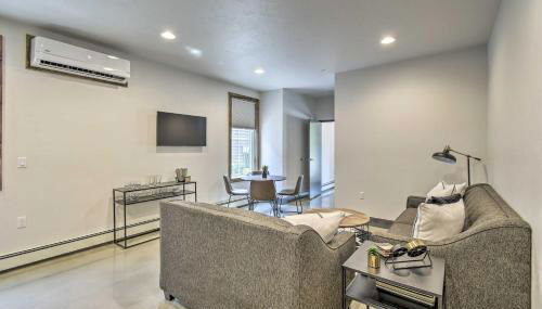 Elkhart Lake Townhome - 20 Mi to Sheboygan! - Foto 5