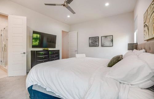 Uptown Modern with Private Patio & 1Gbps Wi-Fi - Foto 23