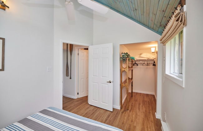 Lake Haven Beach Resort - Photo 10