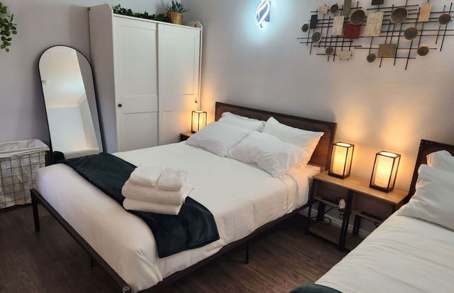 Monterey Park Retreat: Spectacular Views & Comfort - Foto 2