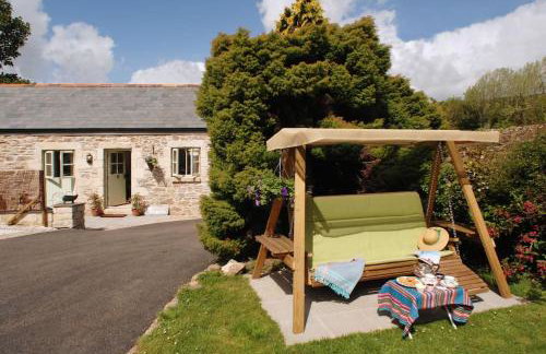 The Snuggery - Photo 15