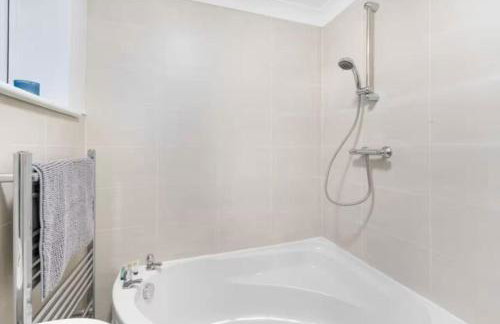 Esher House - Photo 12