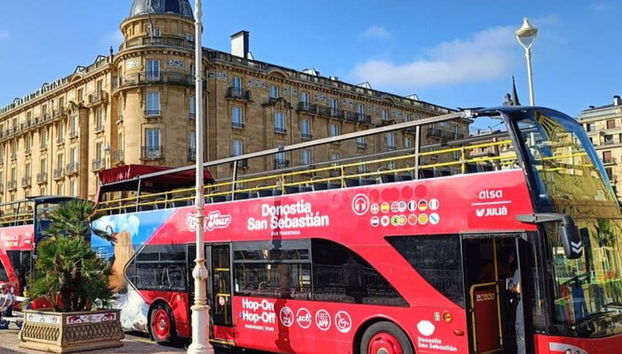 Stops at all major sites in San Sebastian