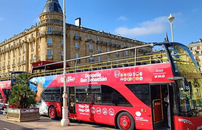 San Sebastián Hop-on-Hop-off-Stadtrundfahrt - Foto 4