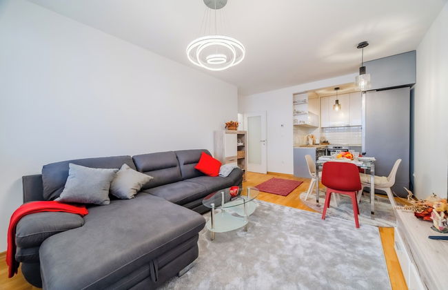 Modern Oasis With Terrace - Photo 1