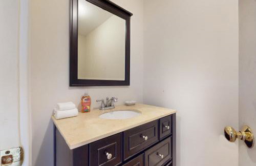 Stone House - Photo 9