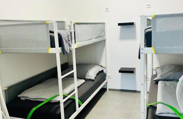 Neuwertiges Apartment mit schnellem WLAN, Netflix, Glasfaser, Kostenlose Privatparkplatz auch für Transporter geeignet R20 - Foto 5