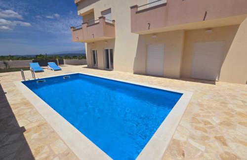 Villa Sun with pool - Photo 37
