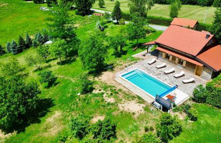 Silver Juglans Holiday Home - Photo 3