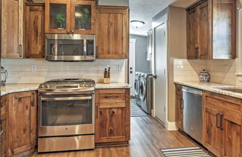 Rustic Chic Home: 10 Mi to Otter Creek State Park! - Foto 10