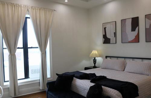 The Luxe Building- 2 Bedroom Apartment in Metropolis - Photo 19