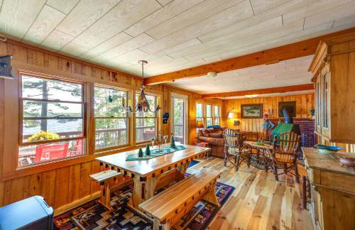 Waterfront Maine Vacation Rental with Private Dock - Foto 6