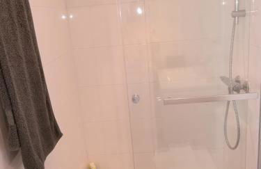 Marbella House - Photo 6