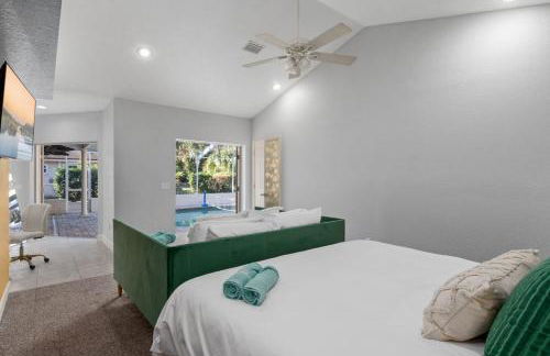 Sunny Auburndale Retreat with Pool - Photo 11