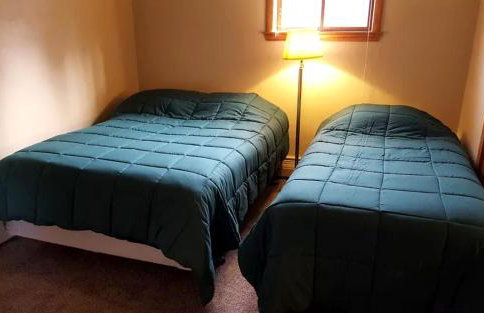 Rustic Cabin with a Picnic Table and Barbecue on Somo Lake, Wisconsin - Foto 4