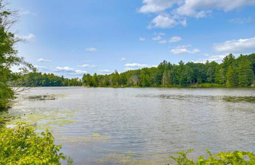 Water-View Home in the Berkshires - Foto 31