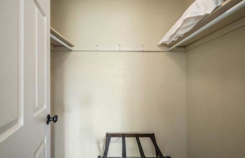 Crestpoint Court Family Multi-Level Near UCCS & BBQ - Foto 51