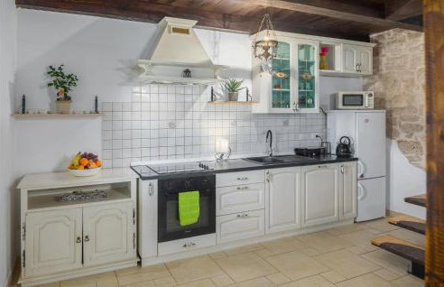 3 Bedroom Lovely Home In Sorici - Photo 5