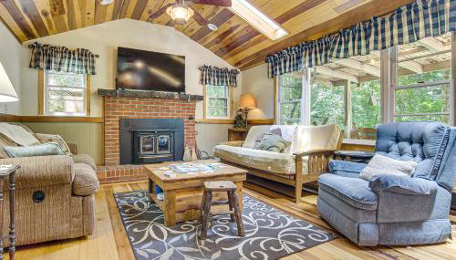 20-Acre Cabin w/ Pond: 5 Mi to Biltmore Estate! - Foto 5