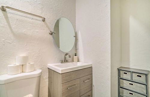 Charming and Quaint El Paso House with Backyard! - Foto 18