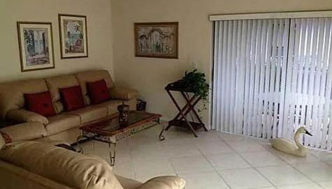 Boca 3BR 2BTH House - Photo 2