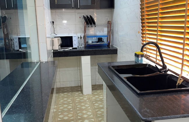 Aaron's Place Luxury Apartments & Rooms - Photo 41