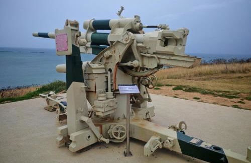 GITE A THEME D-DAY - situé à 15mn d'Omaha Beach - Animaux OK - Terrain clos - Aucuns voisins - WIFI - Foto 23