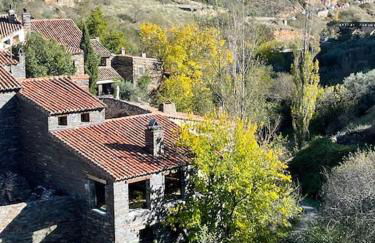 Villa privada y piscina salina y chimenea colgante - Foto 11