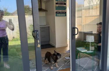 Villa Maria Southbourne - 2 Mins to Beach - Coastal - Dog-Friendly - Modern Luxury - Large Private Garden - Private Access - Parking - Foto 33