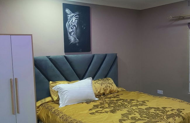 Seven Palms Executive Lodge - Photo 2