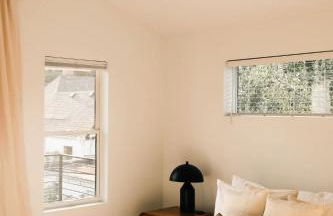 Colorful Sunnyside Escape - Walk to Dining & Parks - Foto 31